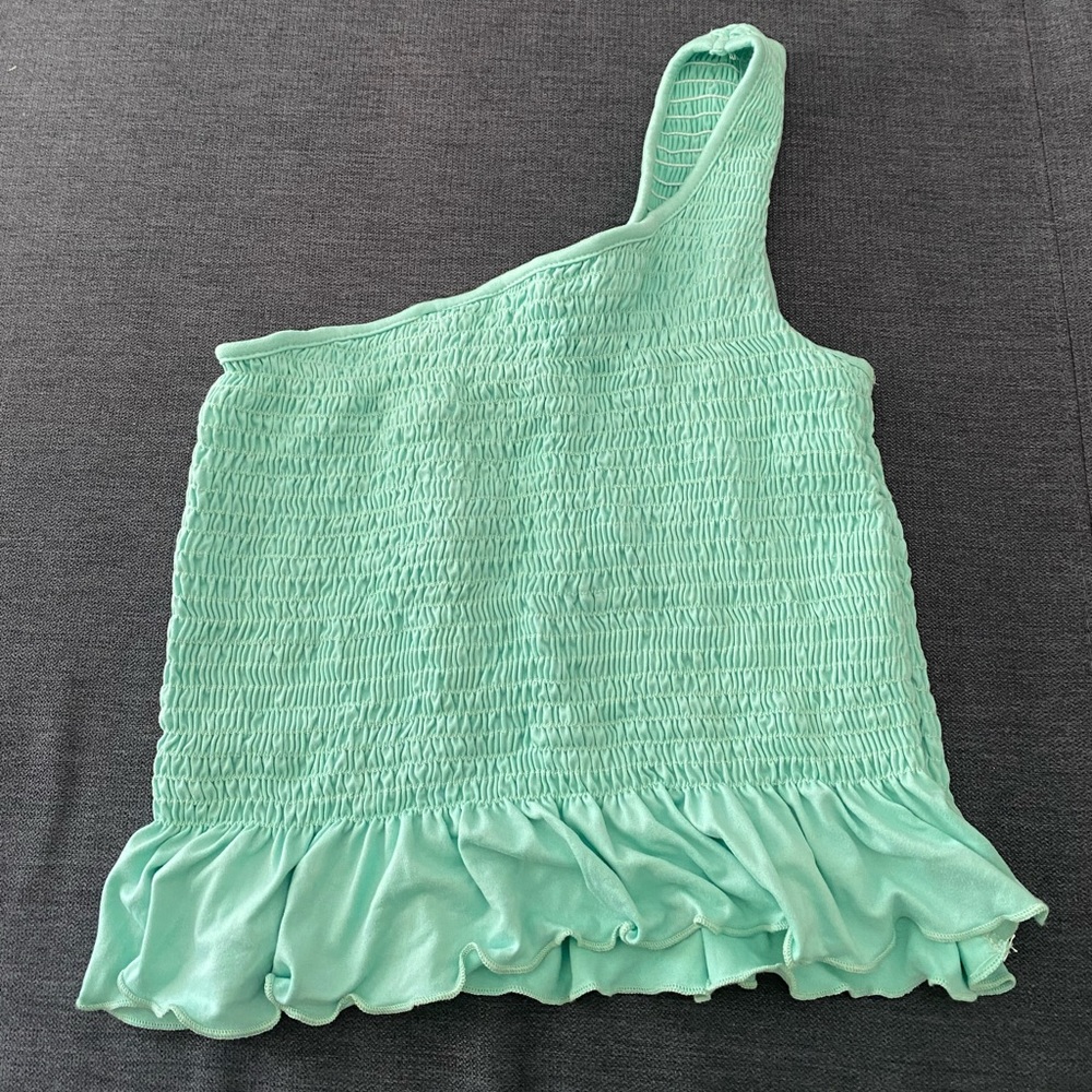 One shoulder frilly crop top